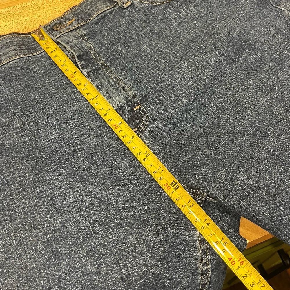 Wrangler Blue Comfort Flex Waist Denim Shorts, 2-Pack, Men's Size 38 - Picture 8 of 9